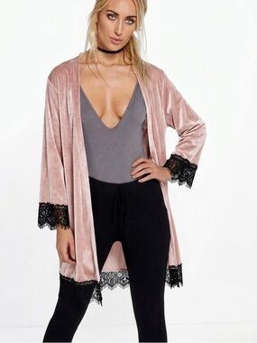 BOOHOO Mauve Pink Satin & Black Lace Kimono Wrap Robe